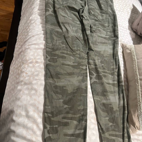 Army pants from Loft worn a few times - Picture 2 of 5
